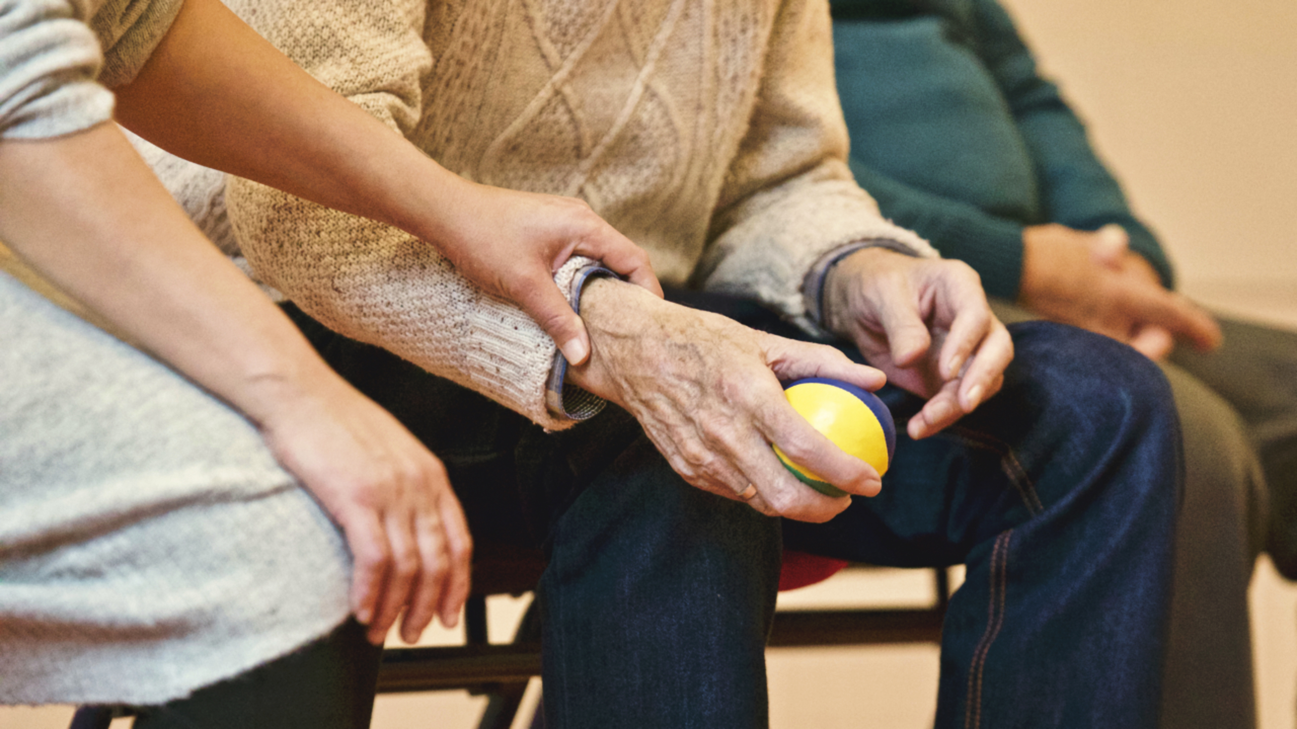 Wer an Arthritis erkrankt ist, kann sich für Invaliditätsleistungen der Sozialversicherung qualifizieren. Erfahren Sie, wie Sie sich qualifizieren.